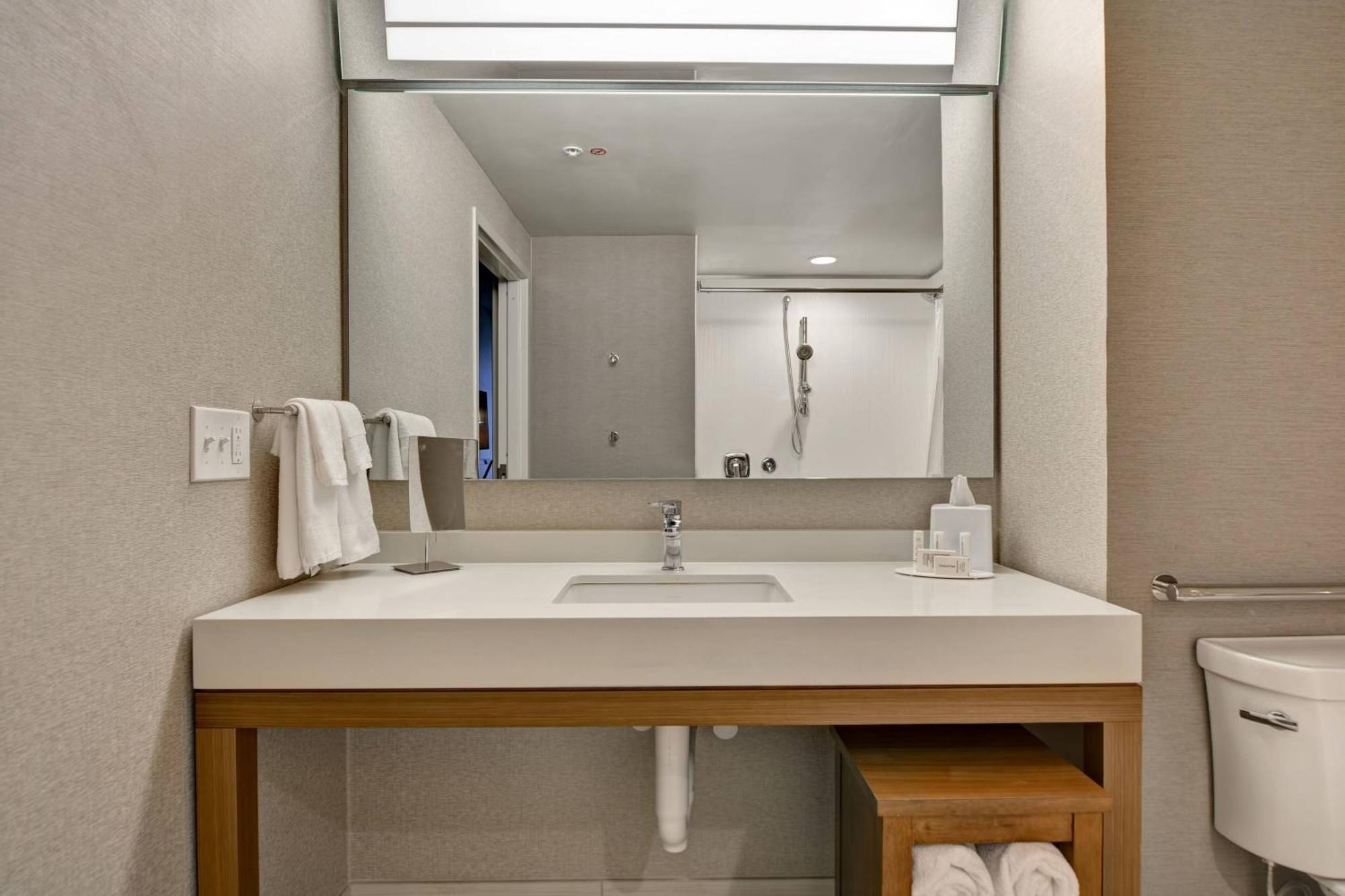Courtyard By Marriott Jackson Madison Hotel Exterior photo