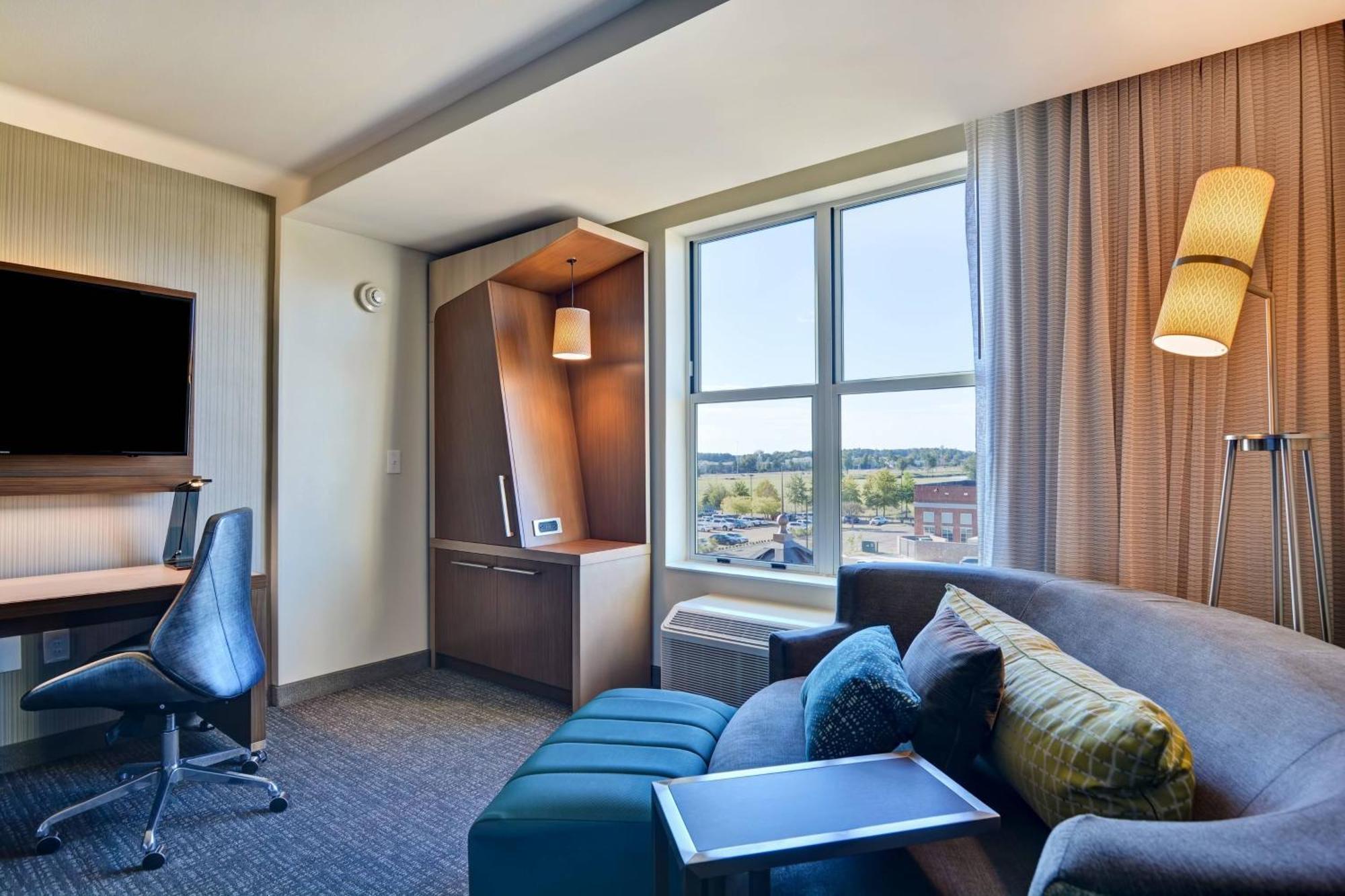 Courtyard By Marriott Jackson Madison Hotel Exterior photo