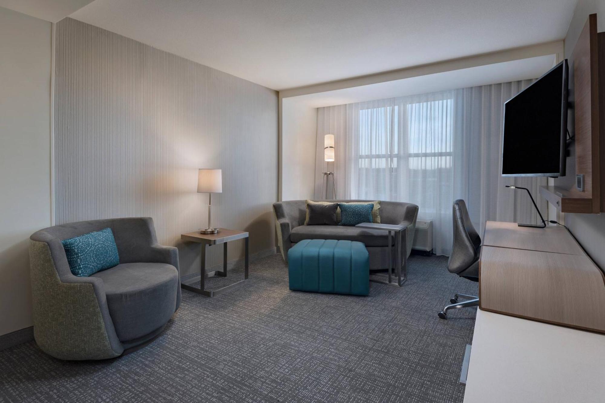 Courtyard By Marriott Jackson Madison Hotel Exterior photo