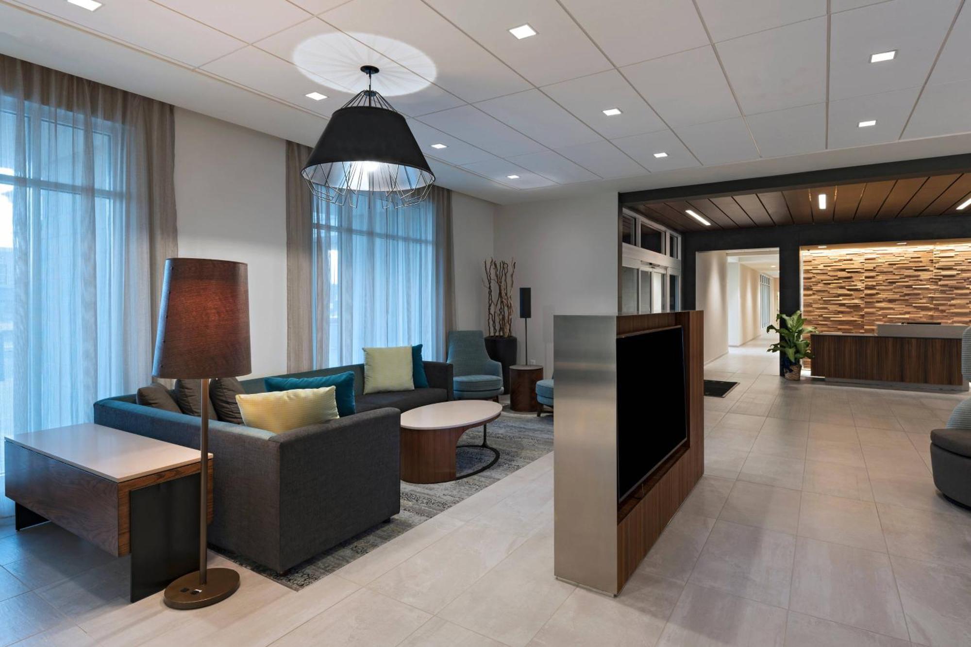 Courtyard By Marriott Jackson Madison Hotel Exterior photo
